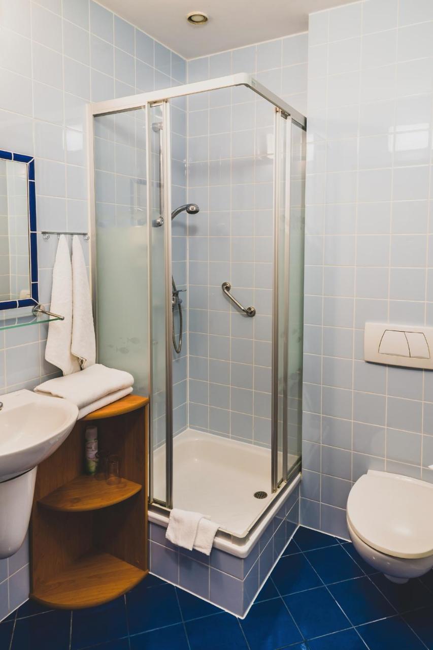 Hotel Wenus 카지미에르즈 돌니 외부 사진
