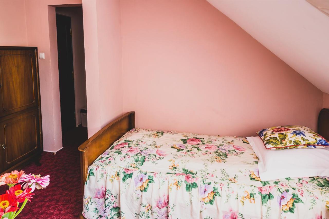 Hotel Wenus 카지미에르즈 돌니 외부 사진